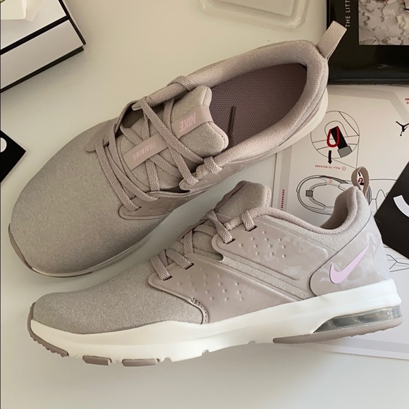NEW Nike Air Bella trainers sneakers running shoes - Picture 6 of 9